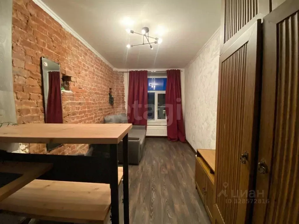 Комната Санкт-Петербург 8-я Красноармейская ул., 23 (18.0 м) - Фото 1