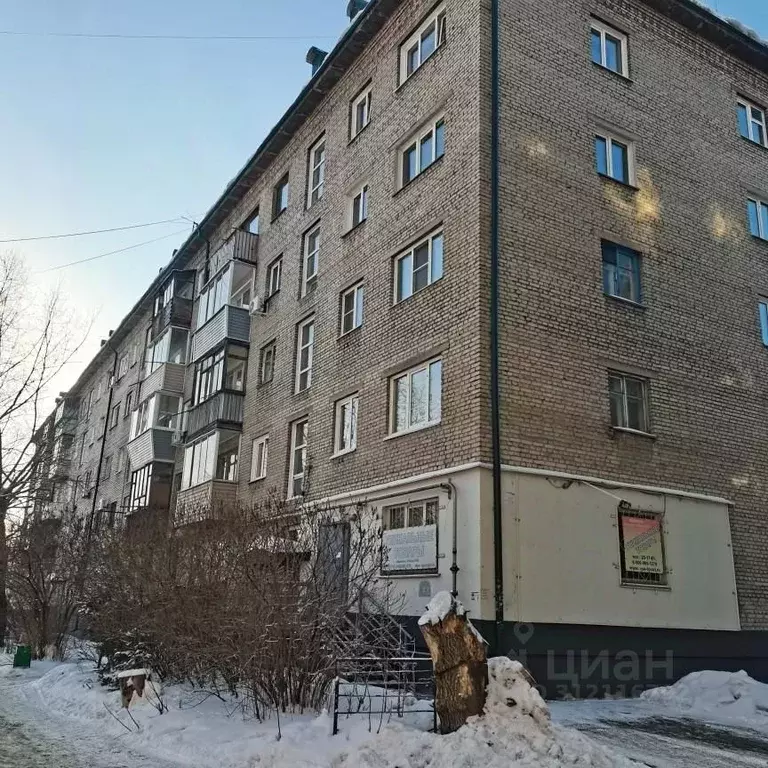 2-к кв. Алтайский край, Барнаул Брестская ул., 8 (42.5 м) - Фото 0