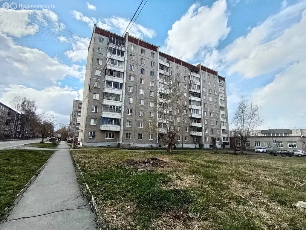 2-комнатная квартира: Ревда, улица Мира, 42 (51.1 м) - Фото 1