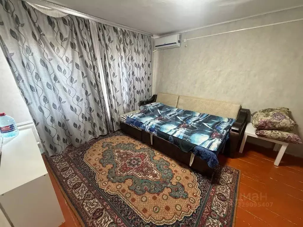 Дом в Калмыкия, Элиста ул. Имени В. Косиева, 60 (65 м) - Фото 1
