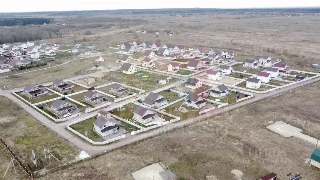 Участок в Ленинградская область, Ломоносовский район, Лопухинское ... - Фото 0