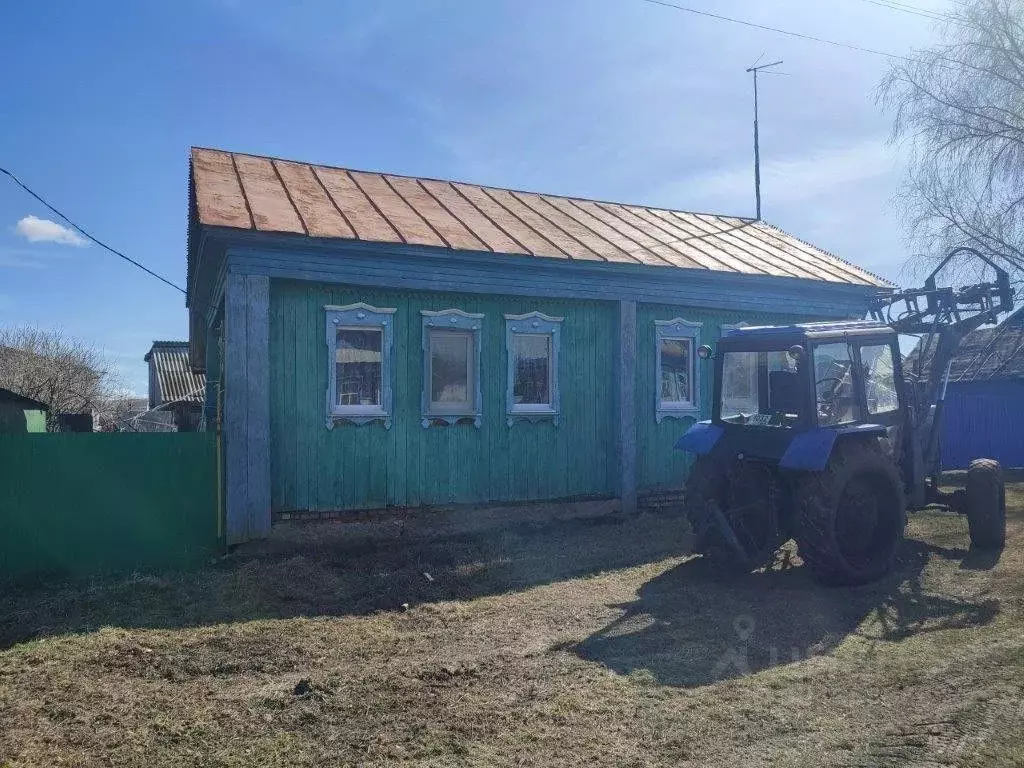 Дом в Башкортостан, Нуримановский район, Байгильдинский сельсовет, д. ... - Фото 1