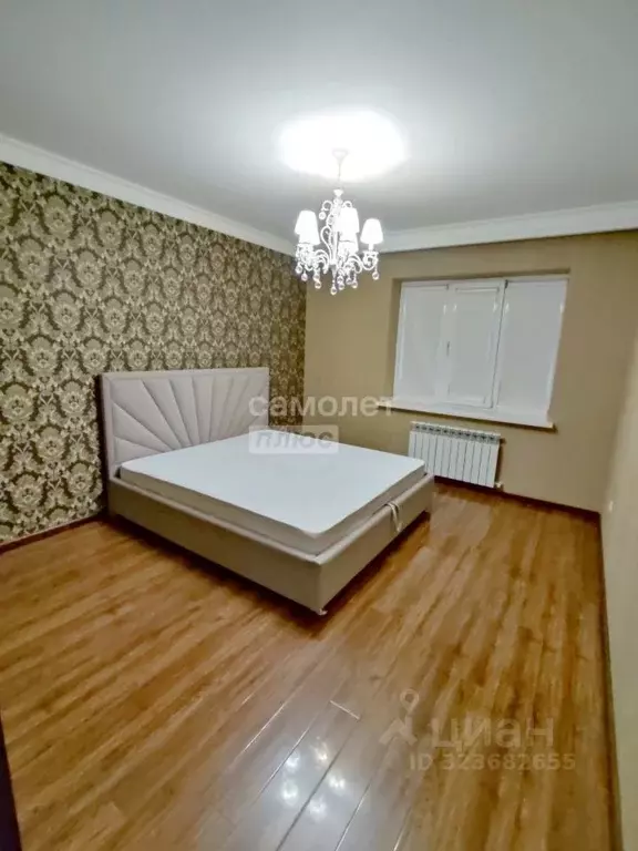 2-к кв. Кабардино-Балкария, Нальчик Московская ул., 7 (82.0 м) - Фото 1