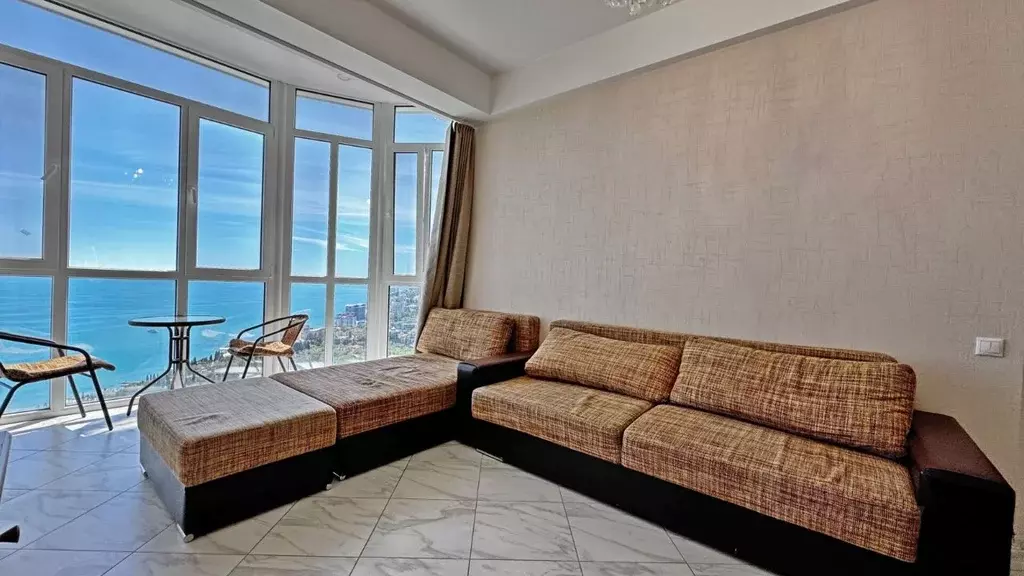 2-к кв. Крым, Алушта ул. Чатырдагская, 1А (53.0 м) - Фото 2