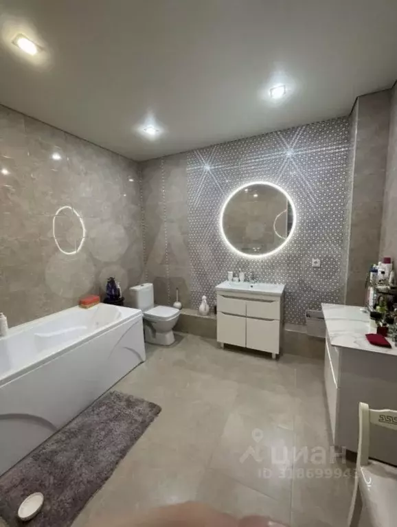 5-к кв. Кабардино-Балкария, Нальчик ул. Карашаева (350.0 м) - Фото 1