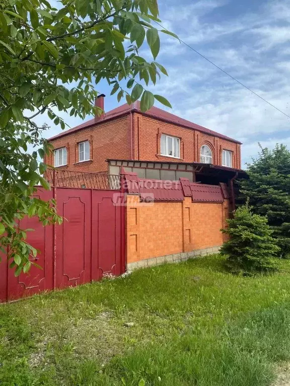 Дом в Ставропольский край, Предгорный муниципальный округ, пос. ... - Фото 0