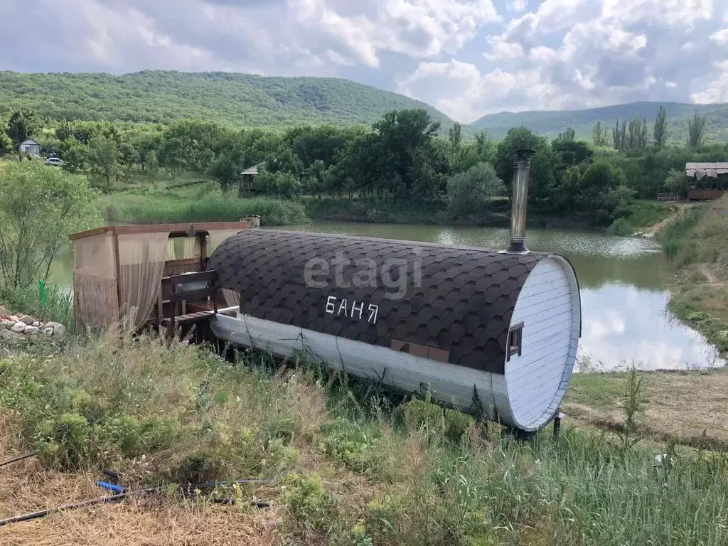 Участок в Крым, Кировский район, Первомайское с/пос, с. Изюмовка ул. ... - Фото 1