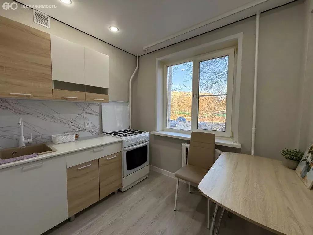 3-комнатная квартира: Вологда, улица Дзержинского, 27 (59.3 м) - Фото 2