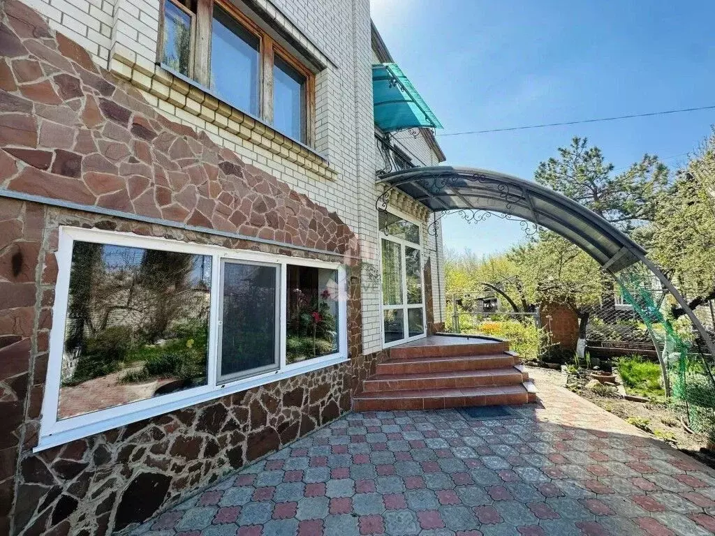 Дом в Саратовская область, Энгельс Полиграфическая ул., 23 (240 м) - Фото 2
