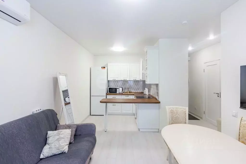 1-к кв. Тюменская область, Тюмень ул. Первооткрывателей, 14 (36.7 м) - Фото 1