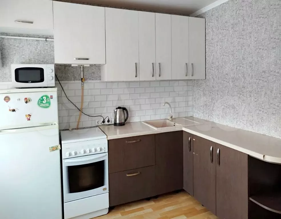 1-к. квартира, 37 м, 10/10 эт. - Фото 0