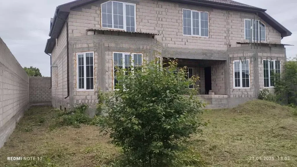 Дом в Чеченская республика, Аргун ул. Х. Хасимикова, 19 (580 м) - Фото 0