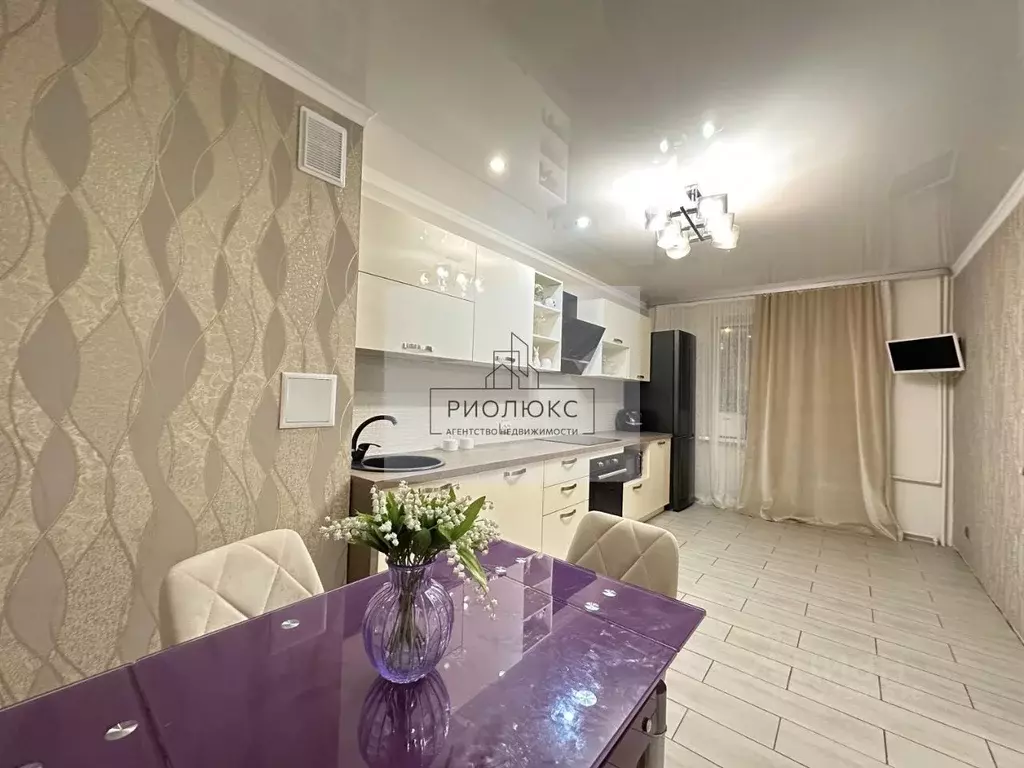 3-к кв. Челябинская область, Магнитогорск ул. Сталеваров, 17/3 (106.3 ... - Фото 1