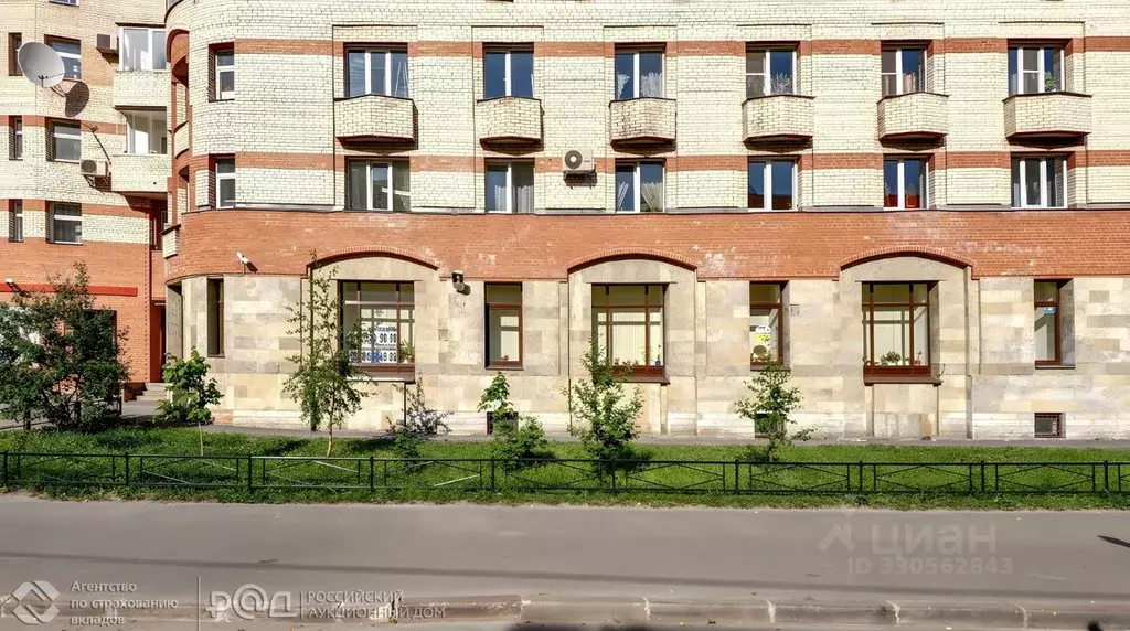 Офис в Санкт-Петербург Комендантский просп., 9 (303 м) - Фото 1