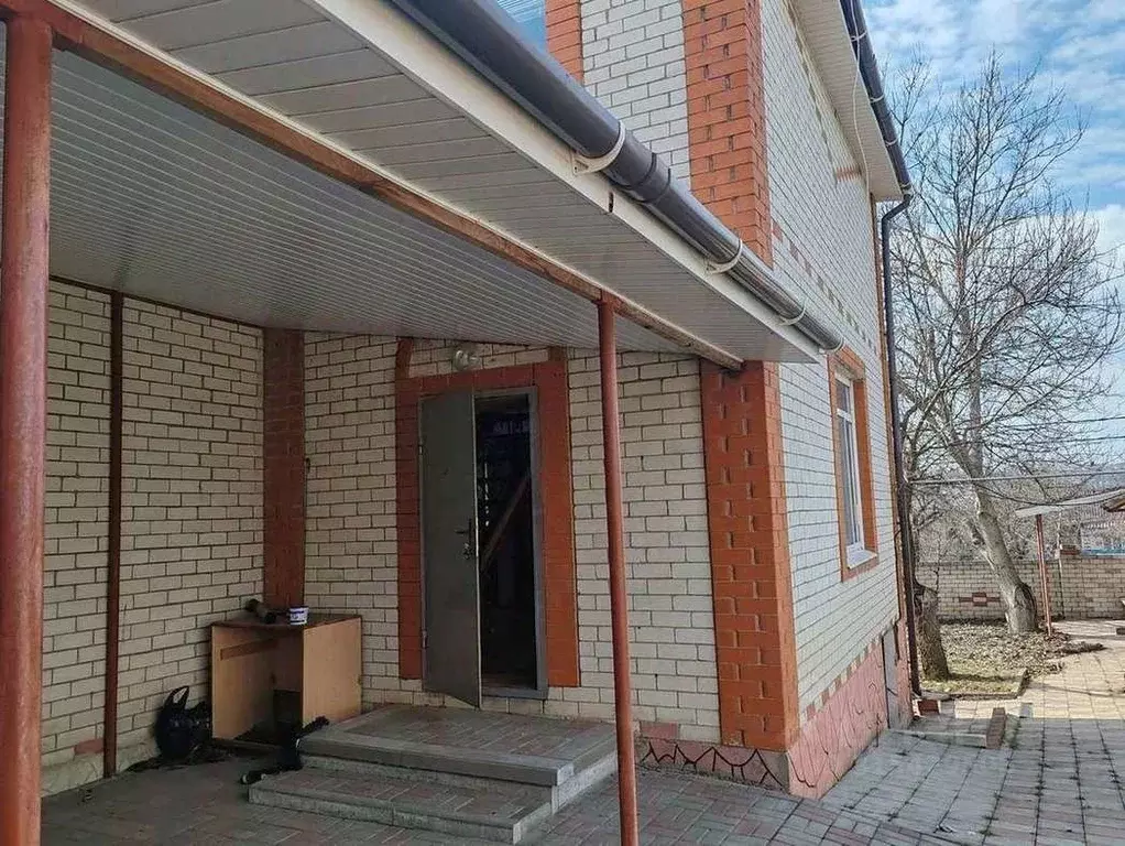 Дом в Белгородская область, Белгород Юго-Западный-2.2 мкр, пер. 1-й ... - Фото 1