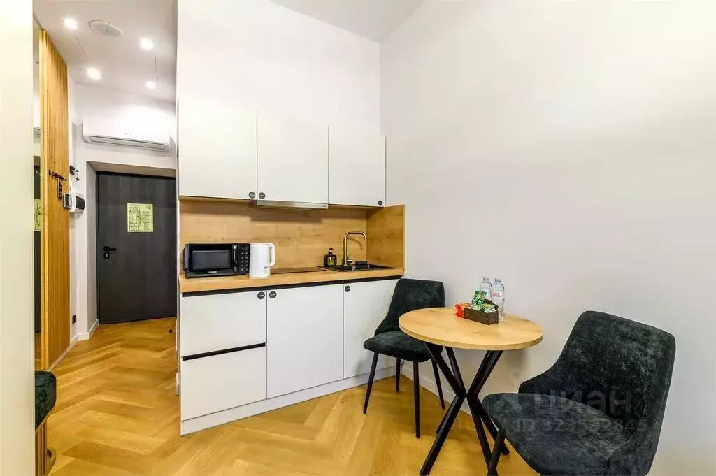 1-к кв. Татарстан, Казань ул. Баумана, 27 (21.0 м) - Фото 2