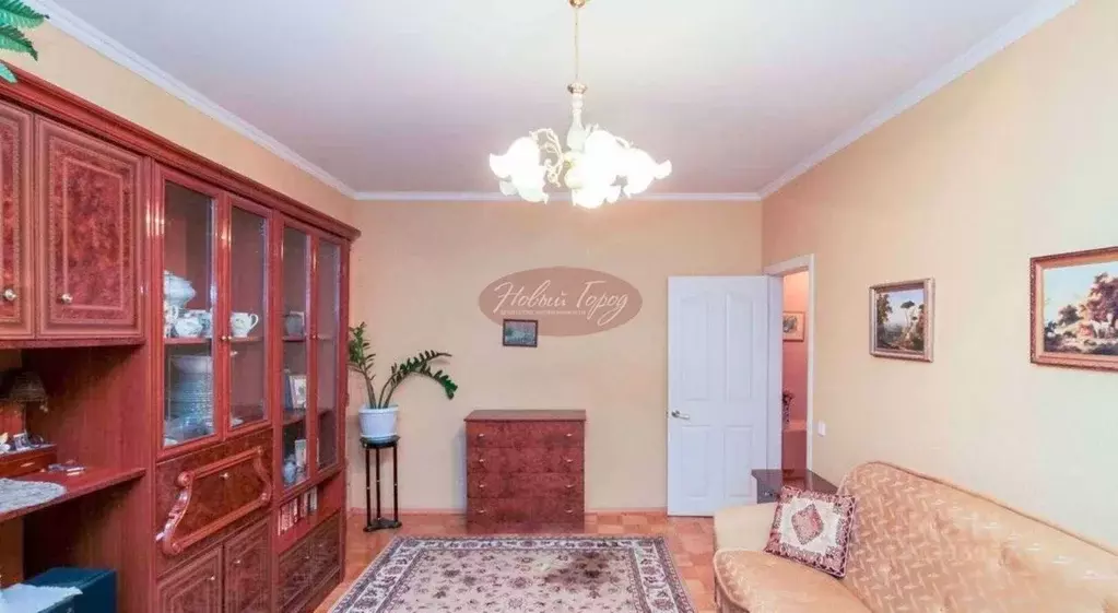 3-к кв. Тюменская область, Тюмень ул. Салтыкова-Щедрина, 34 (86.0 м) - Фото 2