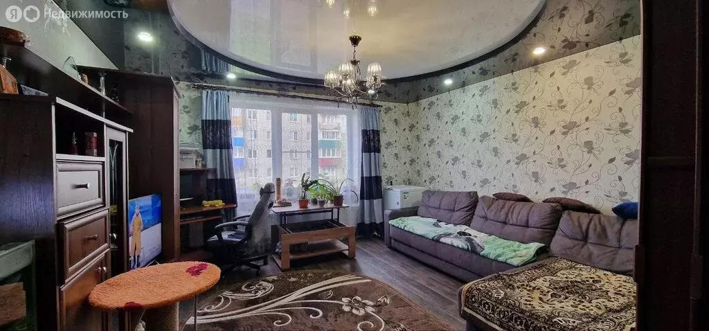 3-комнатная квартира: Мыски, Первомайская улица, 28 (66.3 м) - Фото 1