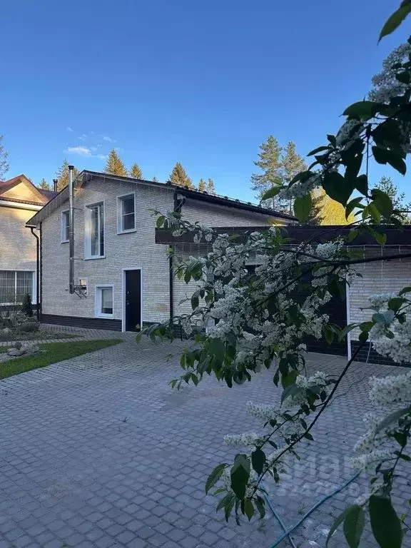 Дом в Ленинградская область, Всеволожск просп. Герцена, 154 (100 м) - Фото 1