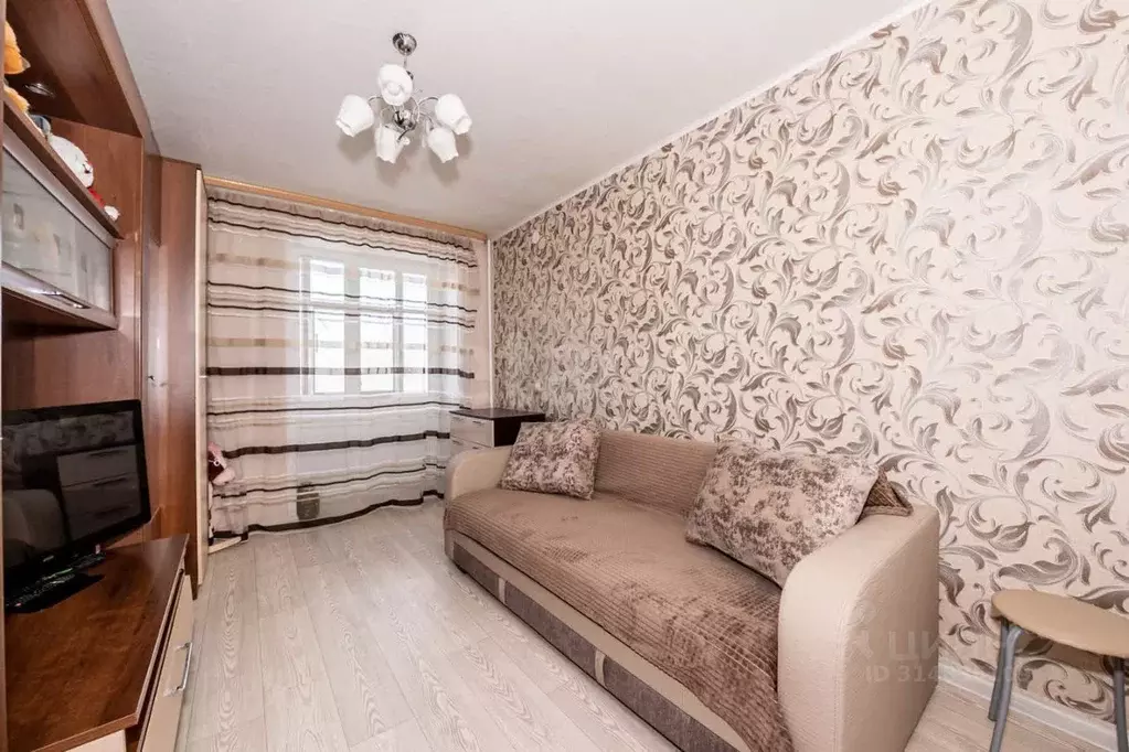 Комната Вологодская область, Череповец просп. Победы, 4 (12.4 м) - Фото 0