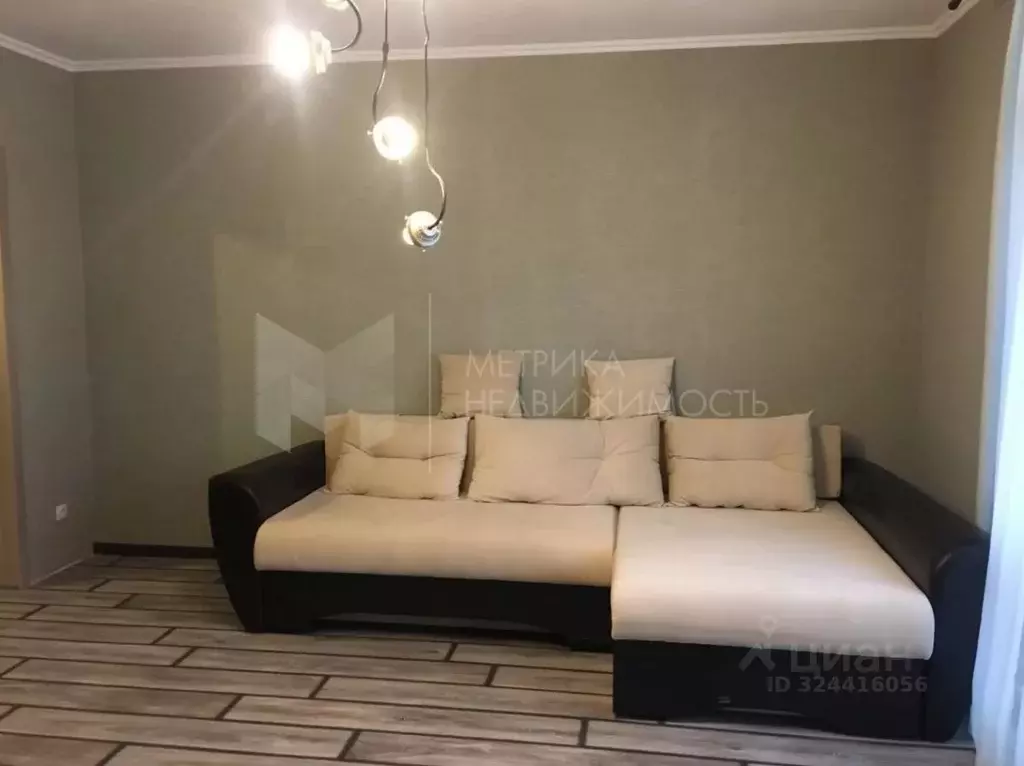 Студия Тюменская область, Тюмень ул. Тимофея Чаркова, 81 (27.7 м) - Фото 0