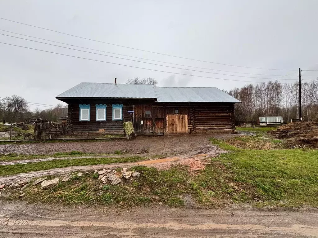 Дом в Пермский край, Ильинский муниципальный округ, д. Ерши ул. ... - Фото 0