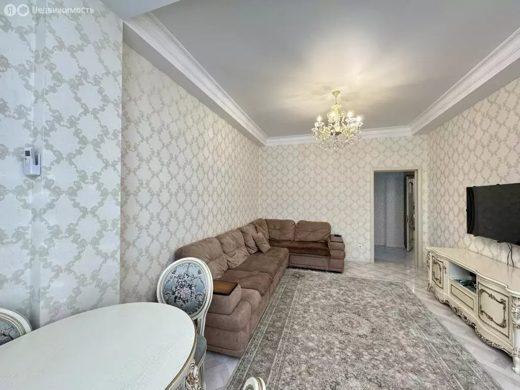2-комнатная квартира: Махачкала, Кадарская улица, 36 (80 м) - Фото 2