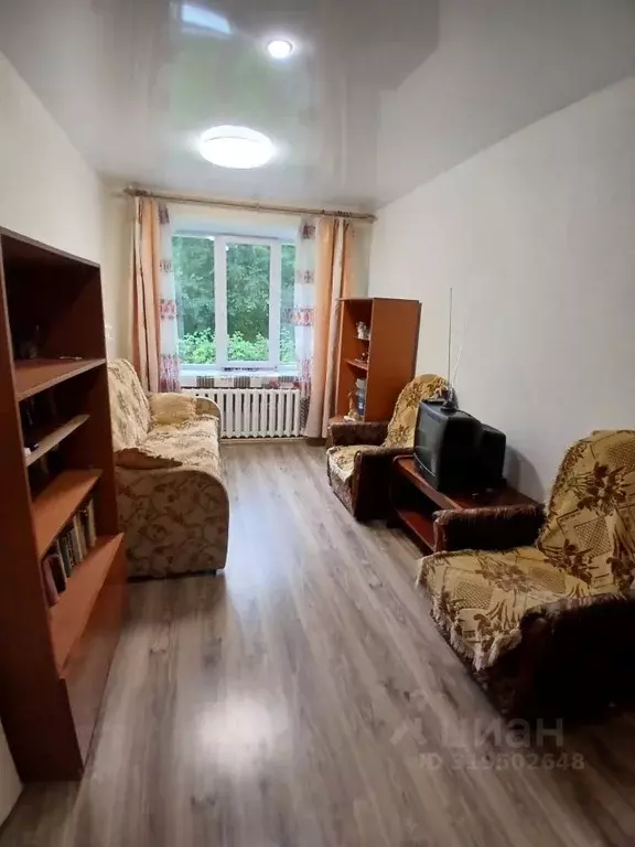 2-к кв. Кировская область, Киров Коминтерновский мкр, ул. Заречная, 10 ... - Фото 0