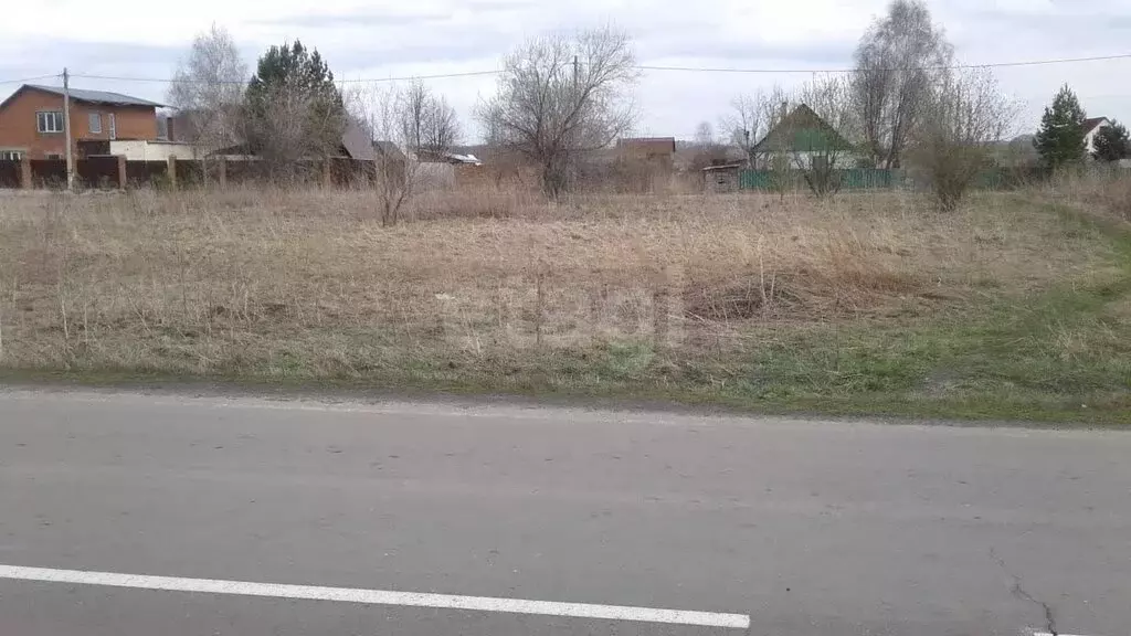 Участок в село Верхотомское, Новая улица (15 м) - Фото 0