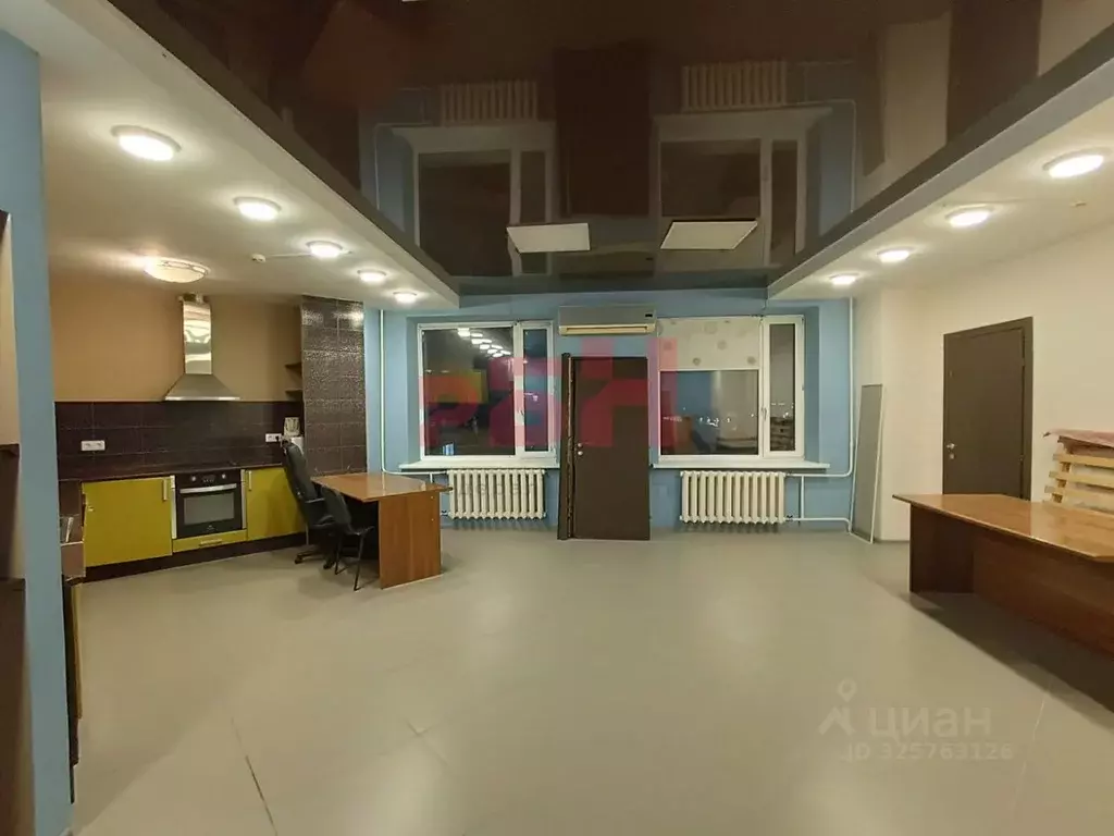 Офис в Тюменская область, Тюмень ул. Республики, 250Б (49 м) - Фото 1