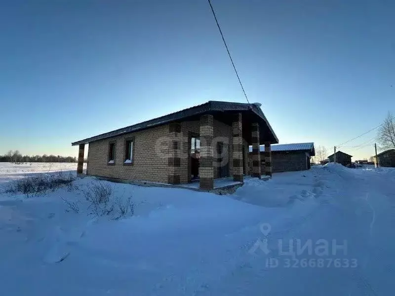 Дом в Башкортостан, Уфимский район, Русско-Юрмашский сельсовет, д. ... - Фото 1