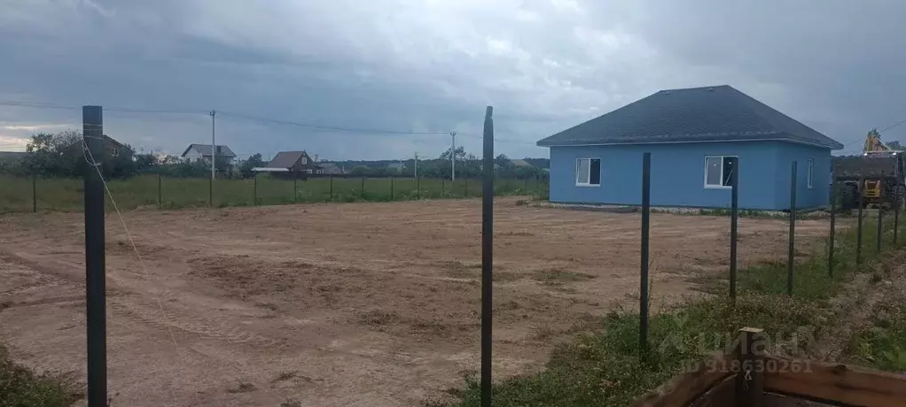 Дом в Новгородская область, Новгородский район, Ермолинское с/пос, д. ... - Фото 1