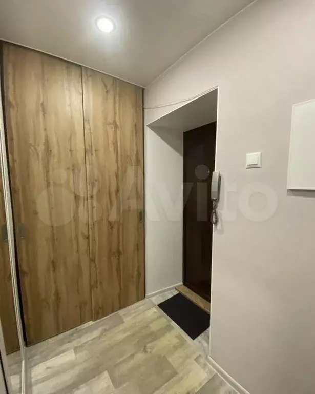 1-к. квартира, 35 м, 1/9 эт. - Фото 1