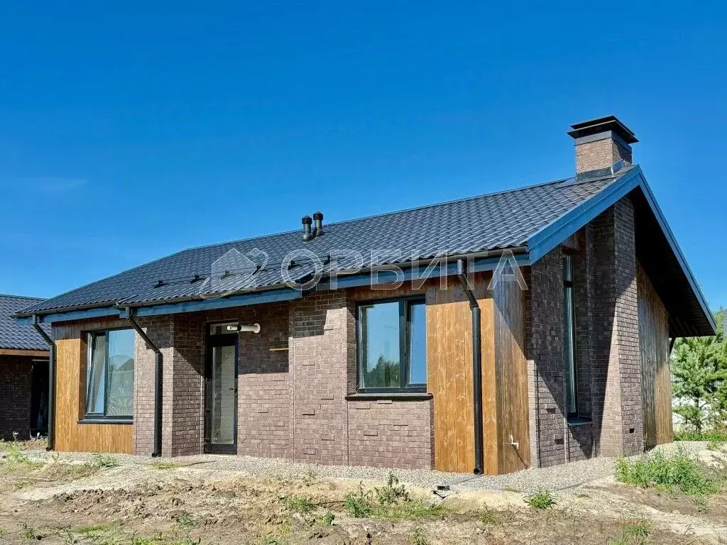 Дом в Тюменская область, Тюменский муниципальный округ, д. Зубарева ... - Фото 1