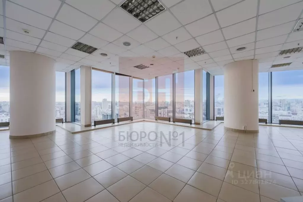 Офис в Свердловская область, Екатеринбург ул. Малышева, 51 (434 м) - Фото 1