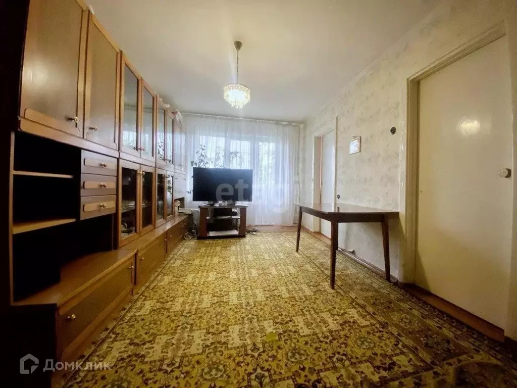 Продаётся 4-к квартира, 60.7 м - Фото 1