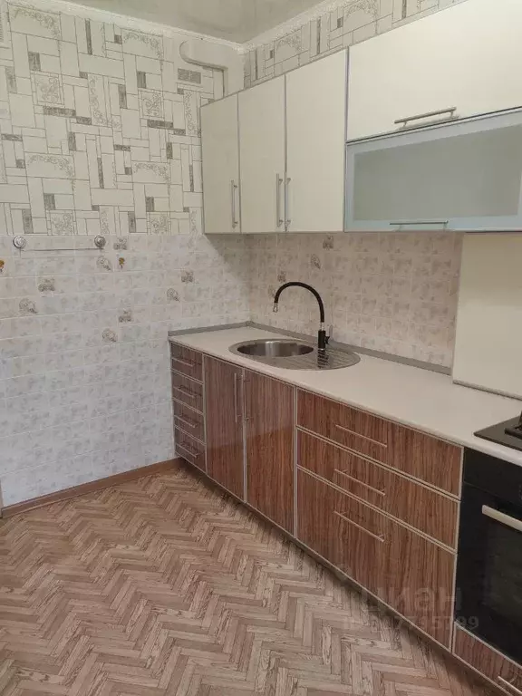 3-к кв. Татарстан, Набережные Челны 27-й комплекс, 14 (66.0 м) - Фото 0