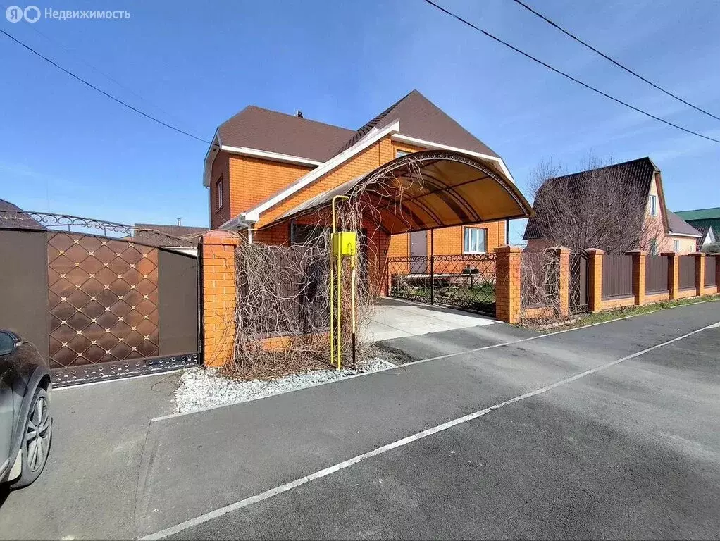 Дом в село Горьковка, Кедровая улица (230 м) - Фото 2