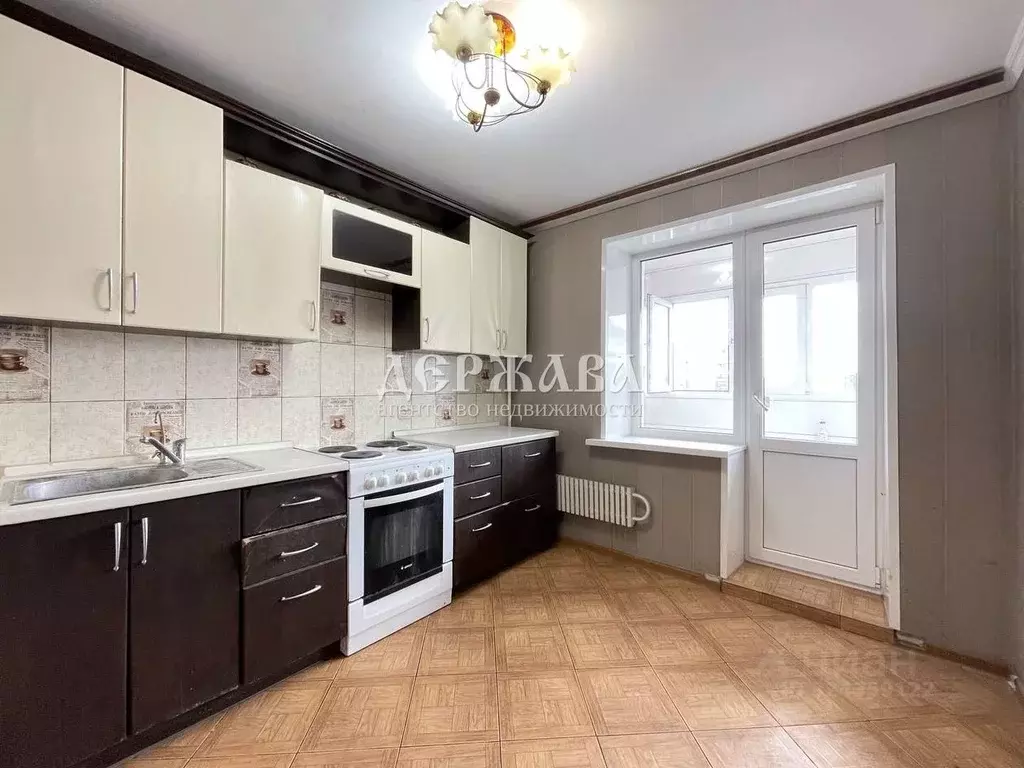 3-к кв. Белгородская область, Старый Оскол Королева мкр,  (65.0 м) - Фото 1