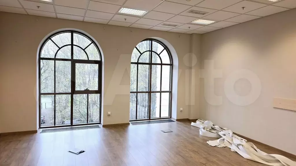 Аренда офиса 34.7 кв.метров, 4 этаж - Фото 1