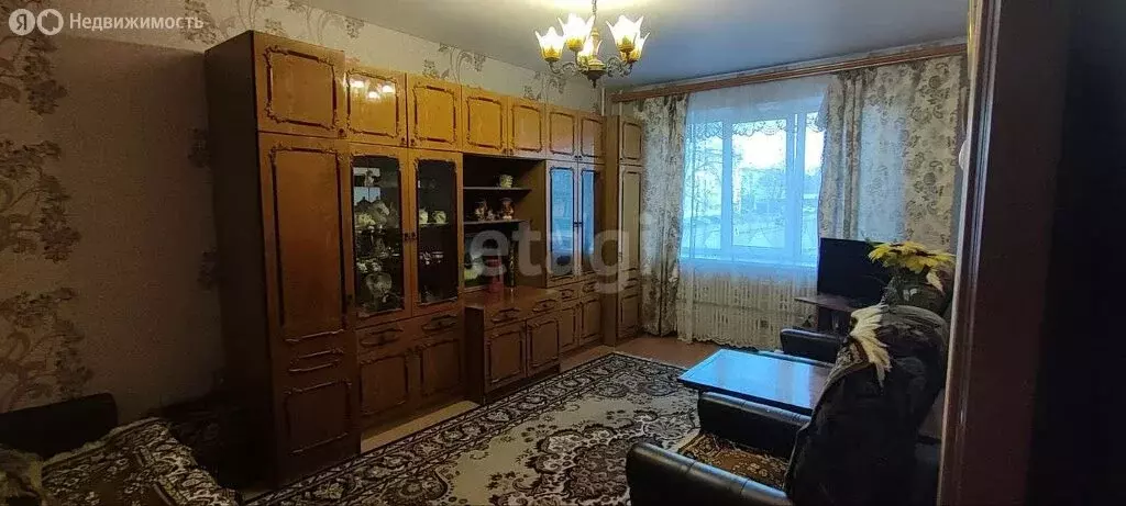3-комнатная квартира: Старый Оскол, микрорайон Молодогвардеец, 18 (65 ... - Фото 1
