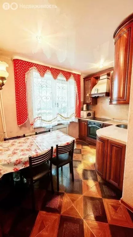 3-комнатная квартира: посёлок городского типа Атамановка, улица ... - Фото 2