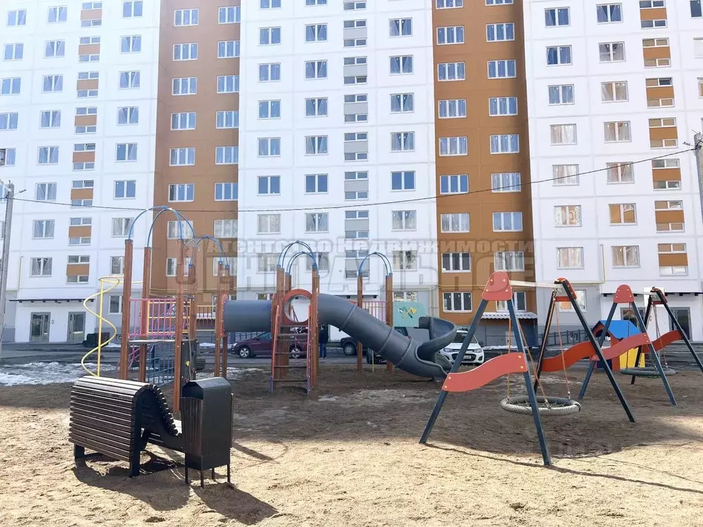 2-к кв. Смоленская область, Смоленск Центральная ул., 6 (62.71 м) - Фото 0