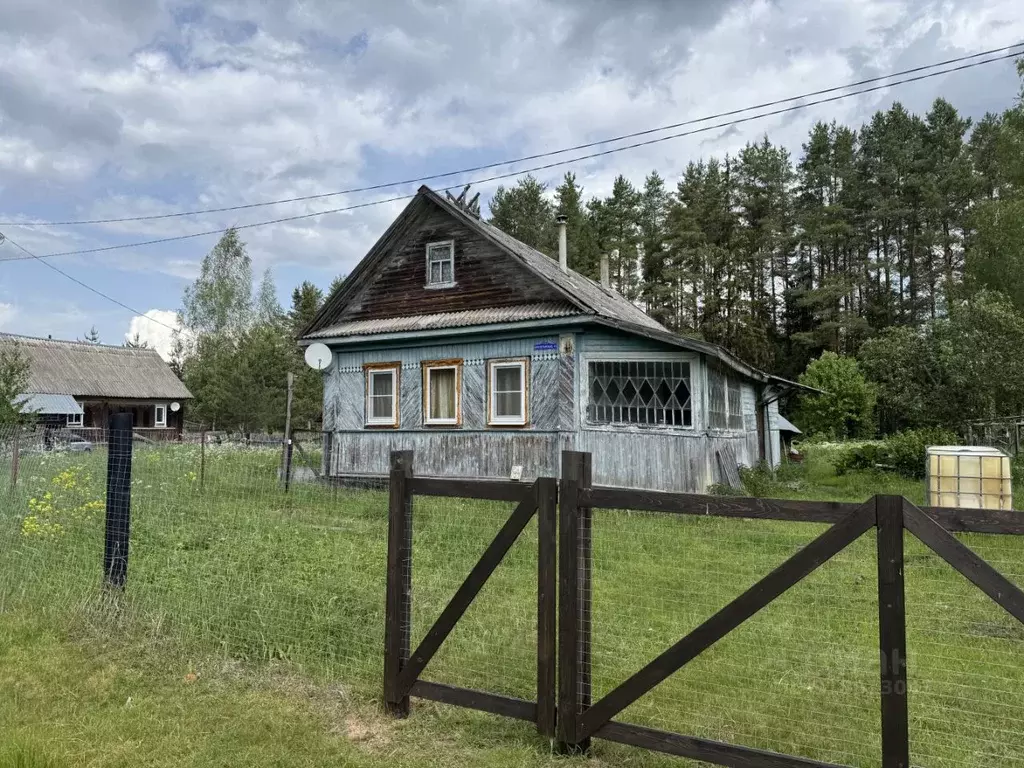 Дом в Тверская область, Вышневолоцкий муниципальный округ, пос. ... - Фото 0