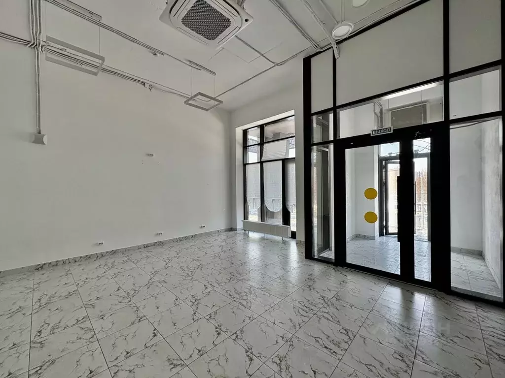 Помещение свободного назначения в Пермский край, Пермь бул. Гагарина, ... - Фото 2