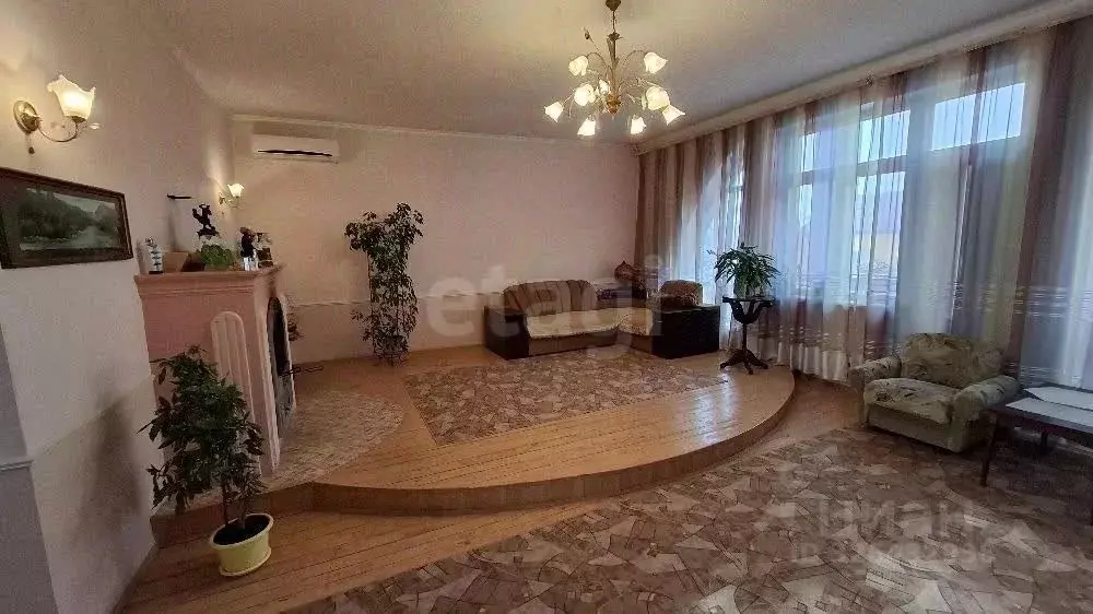 Дом в Ставропольский край, Изобильный ул. Мира, 13 (325 м) - Фото 1