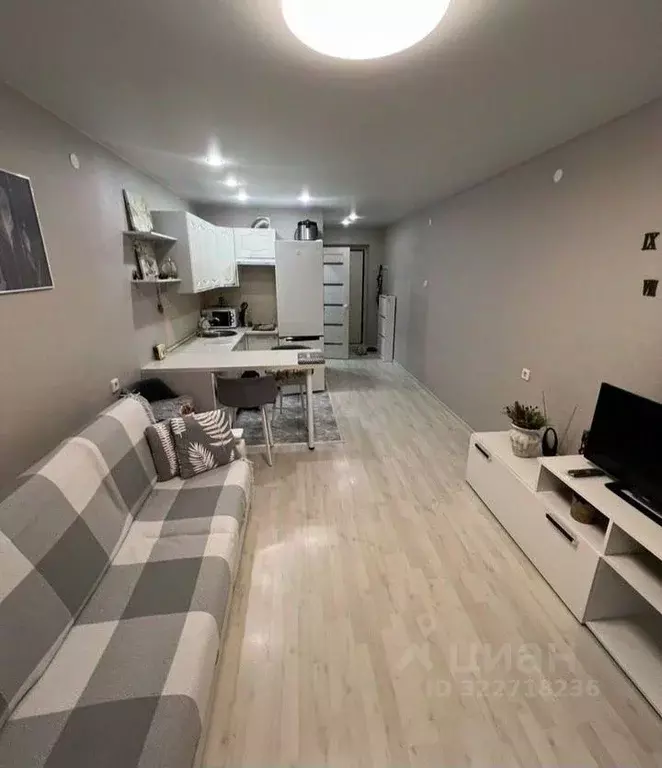 Студия Кировская область, Киров ул. Потребкооперации, 38 (20.0 м) - Фото 1