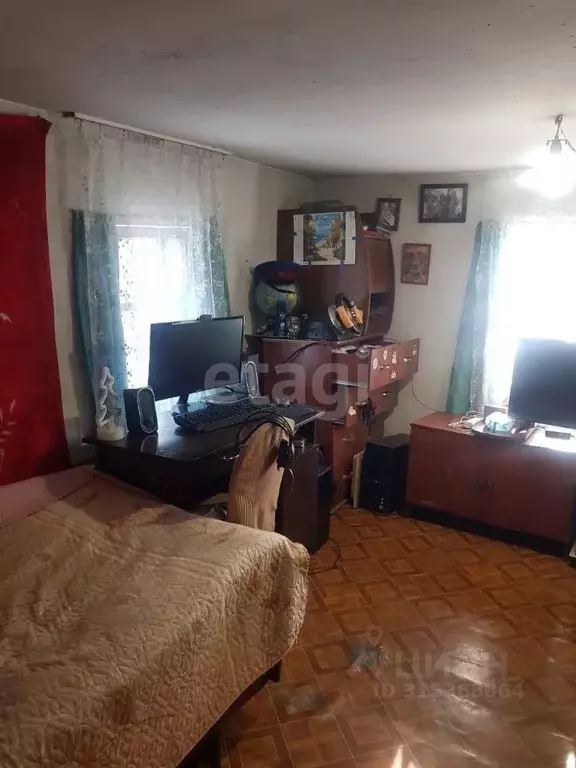 Дом в Кемеровская область, Кемерово ул. Сурикова (33 м) - Фото 1
