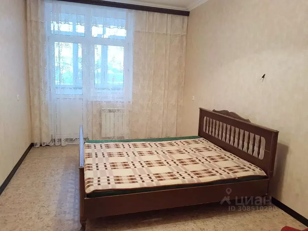 2-к кв. Крым, Симферополь ул. Кантар, 4 (70.0 м) - Фото 1