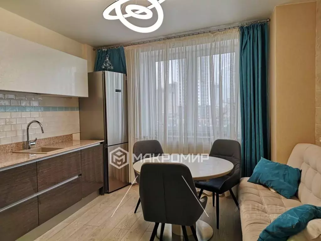 2-к кв. Челябинская область, Челябинск ул. Татищева, 264 (63.7 м) - Фото 1